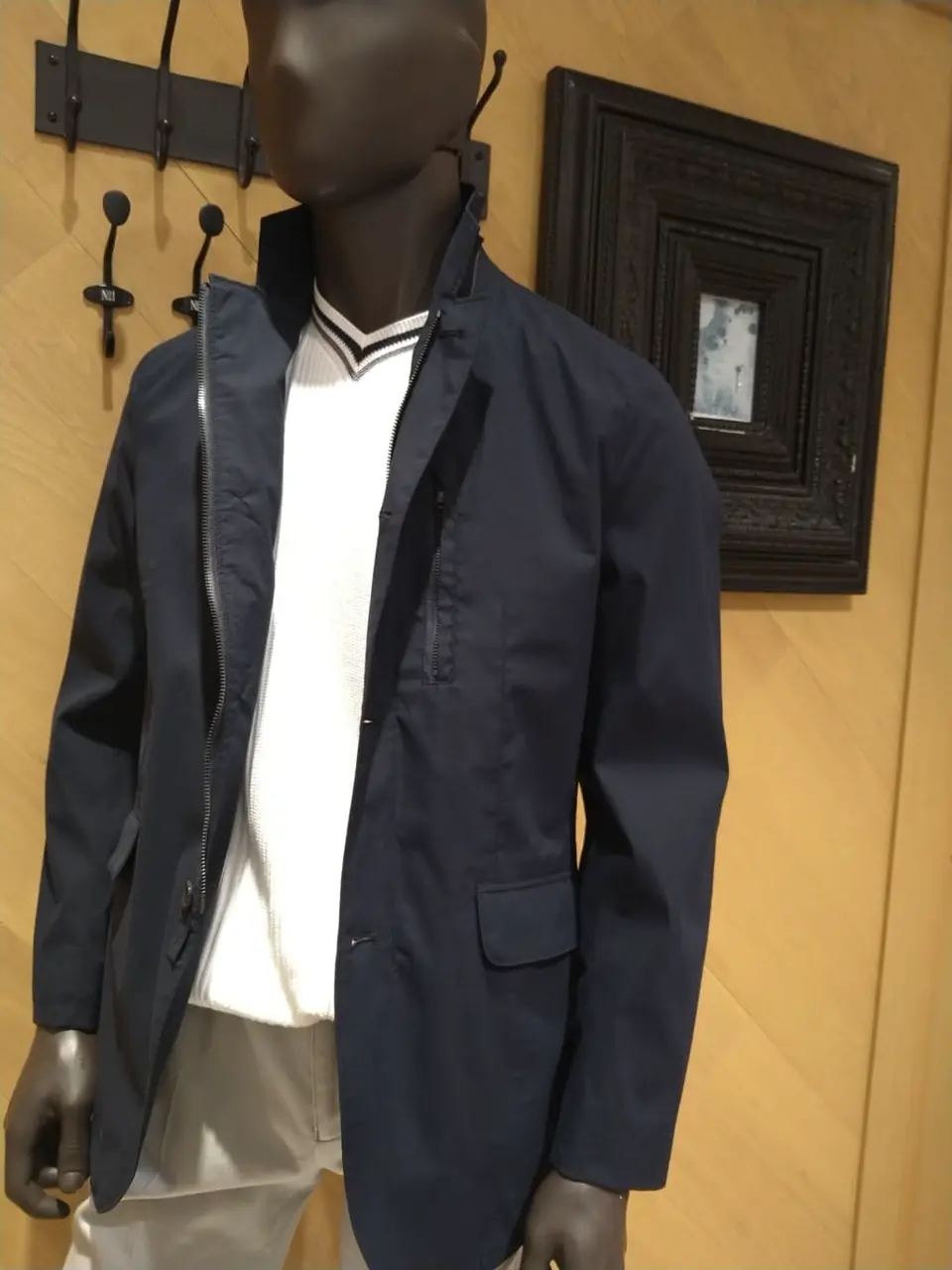 JOSEPH ABBOUD 重留 コーディネート画像