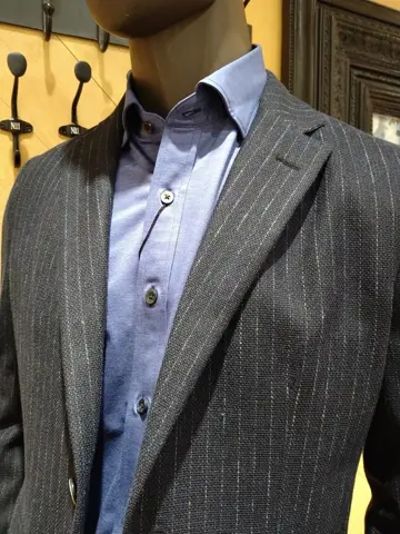 JOSEPH ABBOUD 重留 コーディネート画像