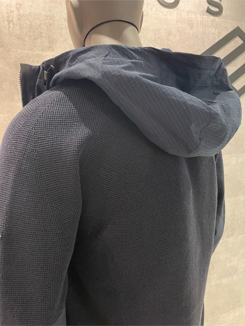 JOSEPH ABBOUD 東　 コーディネート画像