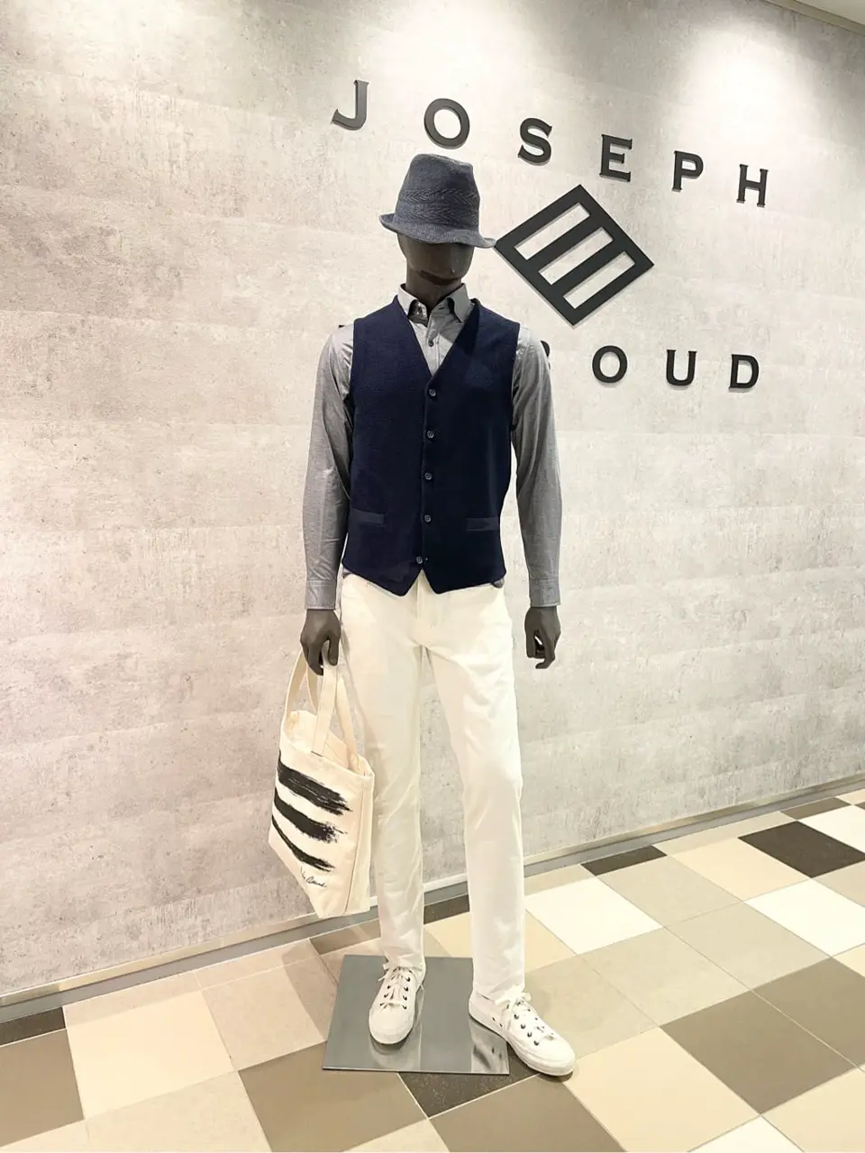  東　 コーディネート画像