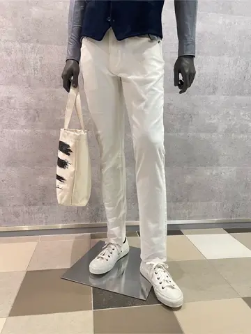 JOSEPH ABBOUD 東　 コーディネート画像