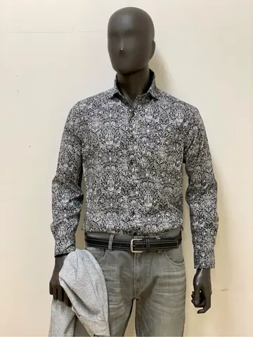 JOSEPH ABBOUD 金本 コーディネート画像