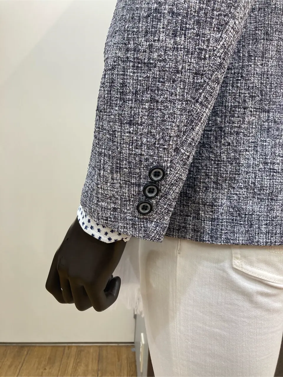 JOSEPH ABBOUD 丈六 コーディネート画像