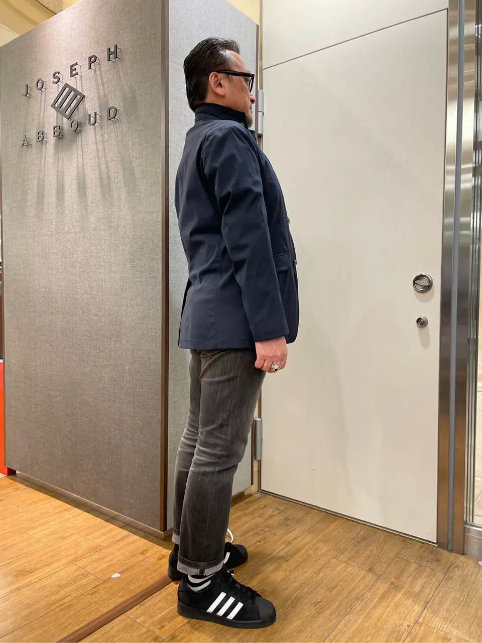 JOSEPH ABBOUD 辰見 コーディネート画像