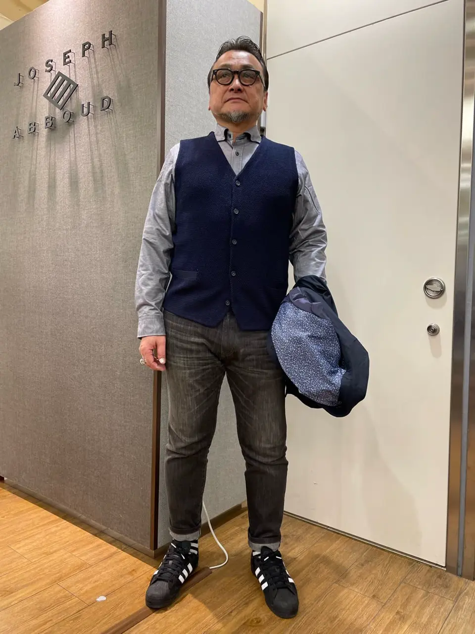 JOSEPH ABBOUD 辰見 コーディネート画像