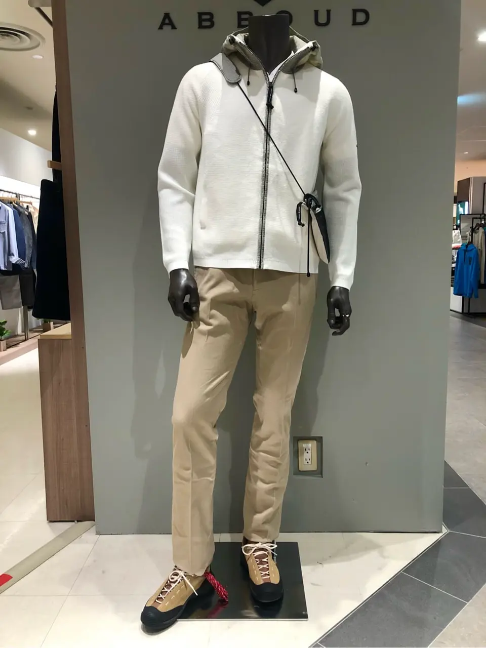 JOSEPH ABBOUD 川田 コーディネート画像