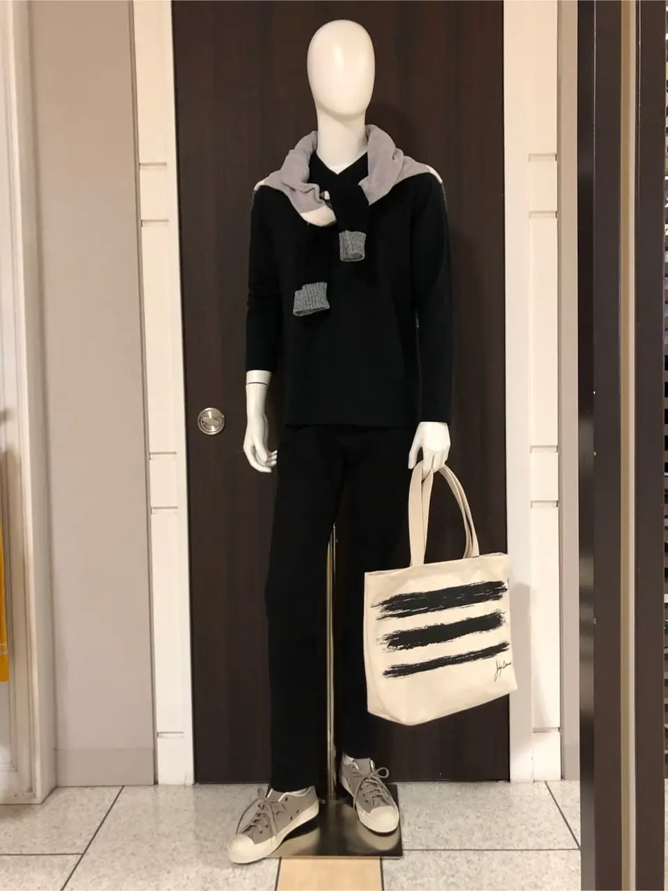 JOSEPH ABBOUD 山口 コーディネート画像