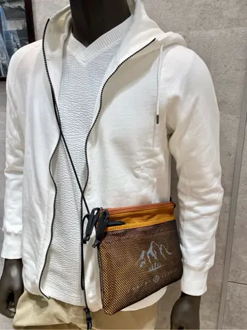 JOSEPH ABBOUD 二澤 コーディネート画像