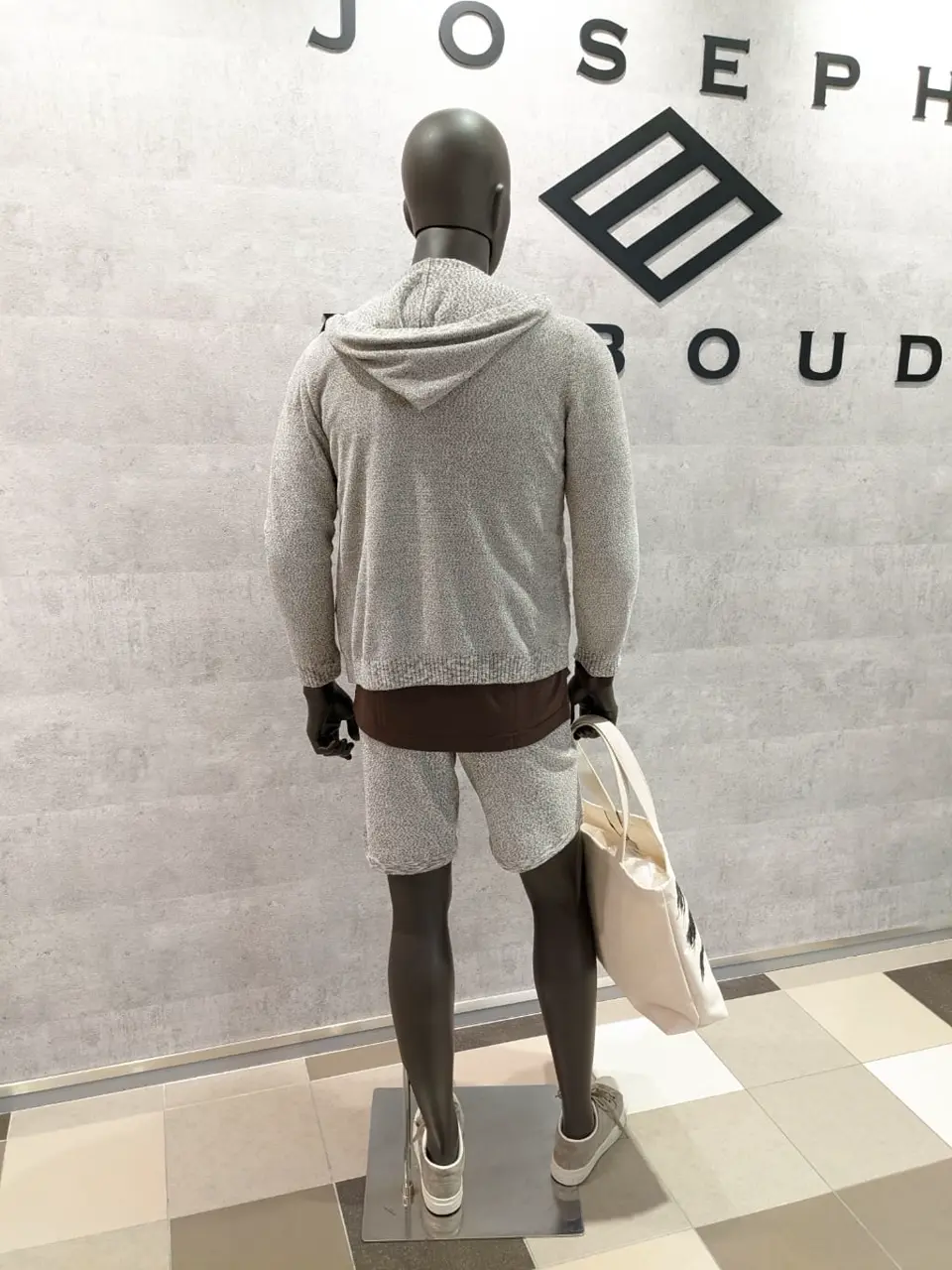 JOSEPH ABBOUD 大久 コーディネート画像