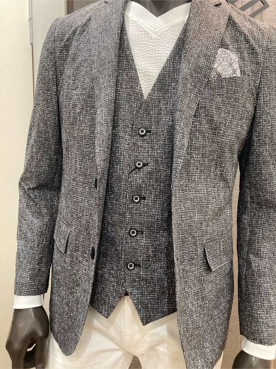 JOSEPH ABBOUD 丈六 コーディネート画像