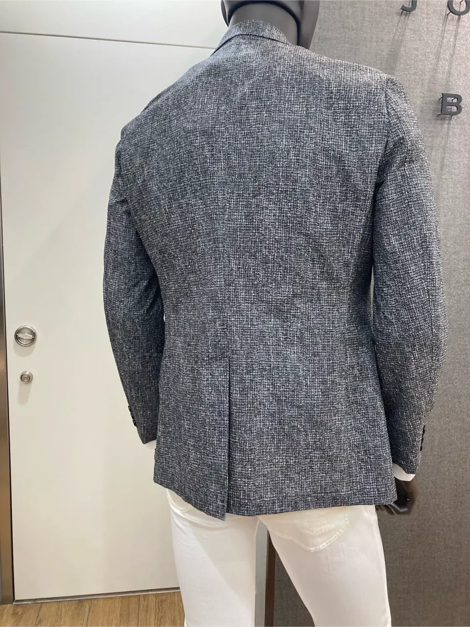 JOSEPH ABBOUD 丈六 コーディネート画像