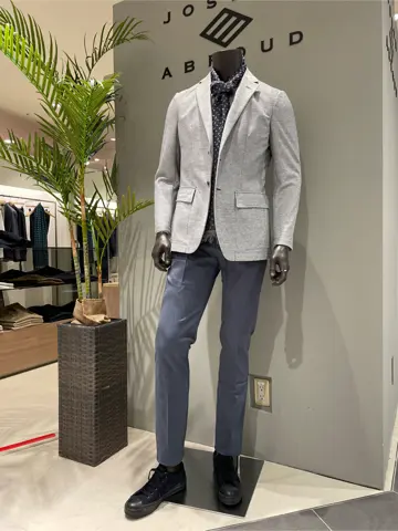 JOSEPH ABBOUD 伊津野 コーディネート画像