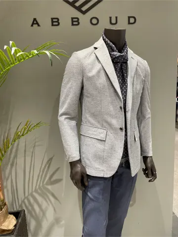 JOSEPH ABBOUD 伊津野 コーディネート画像