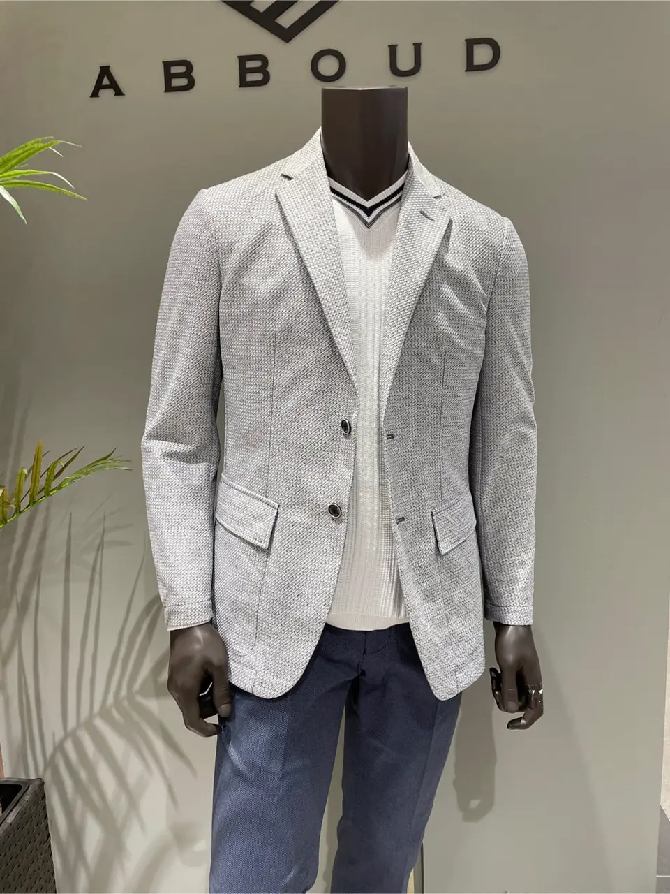 JOSEPH ABBOUD 伊津野 コーディネート画像