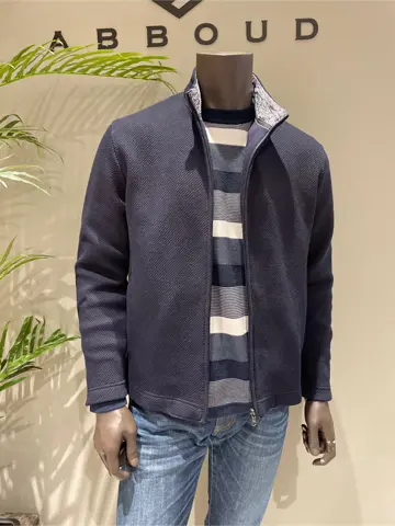 JOSEPH ABBOUD 伊津野 コーディネート画像