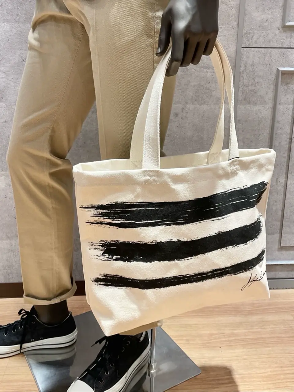 JOSEPH ABBOUD 二澤 コーディネート画像