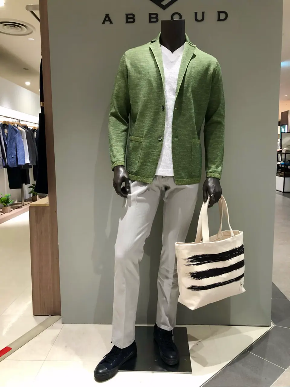 JOSEPH ABBOUD 川田 コーディネート画像