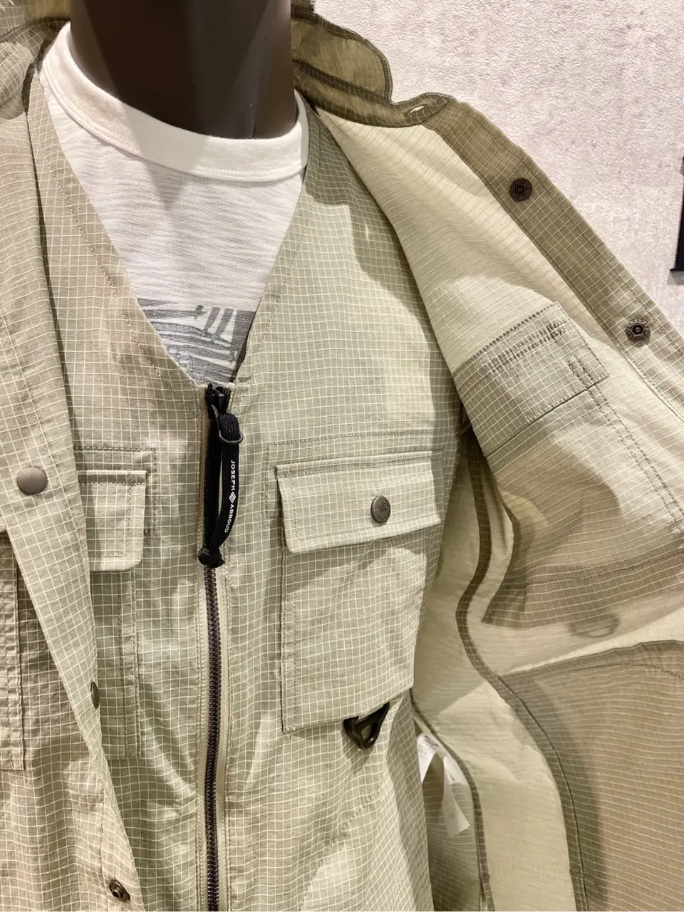 JOSEPH ABBOUD 二澤 コーディネート画像