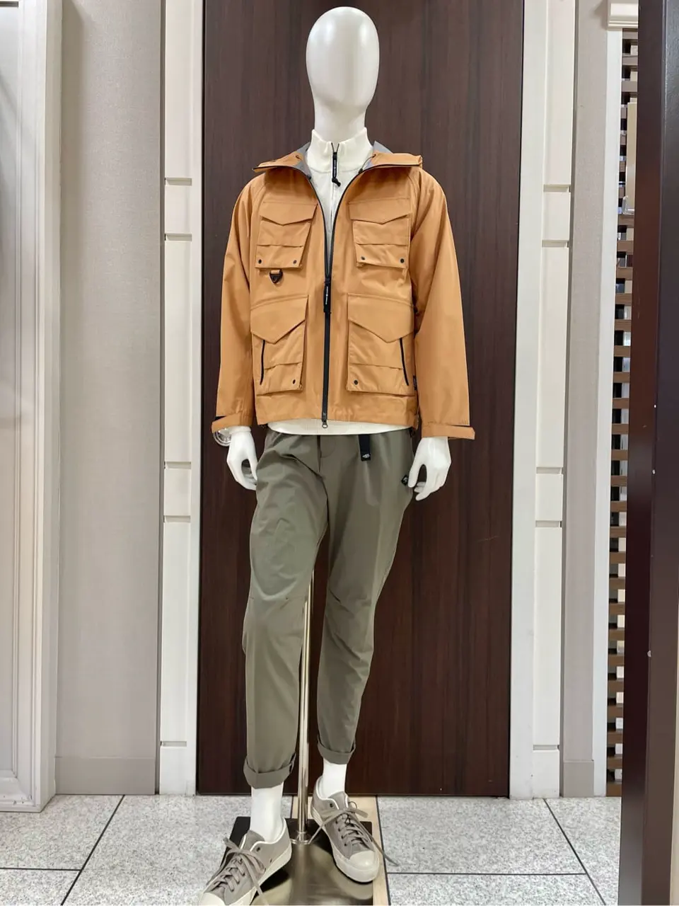 JOSEPH ABBOUD 松山 コーディネート画像