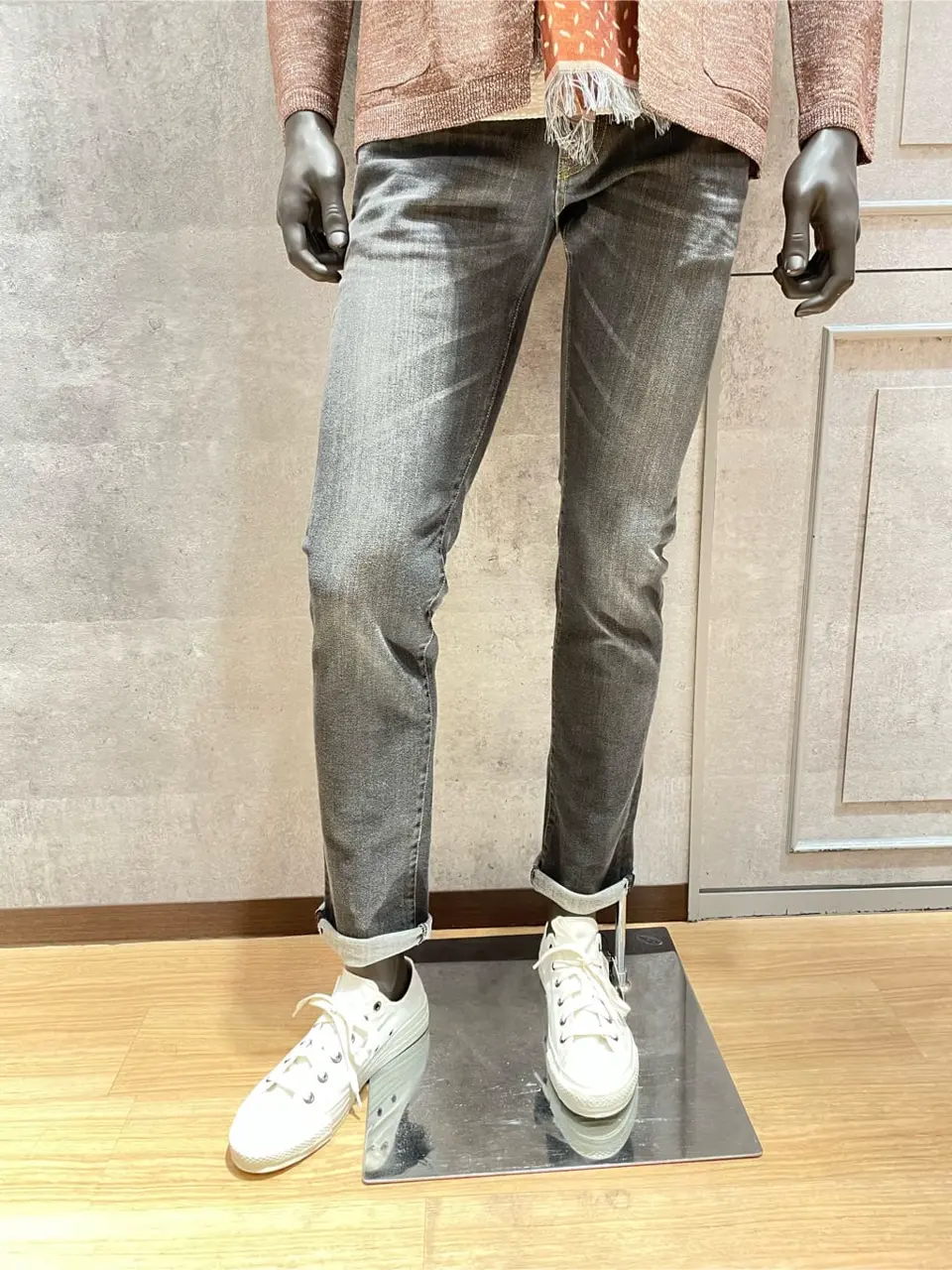 JOSEPH ABBOUD 東　 コーディネート画像