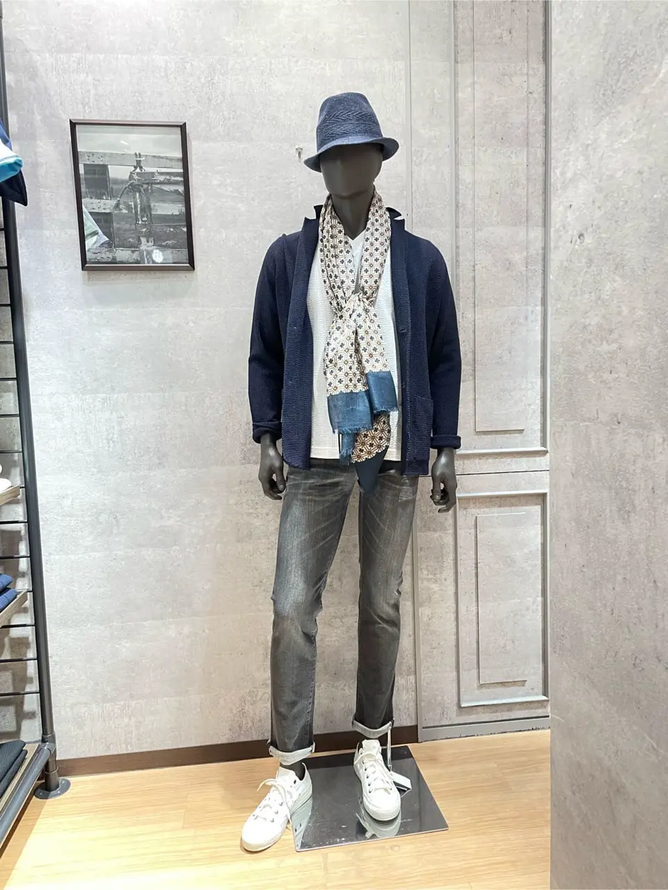  東　 コーディネート画像