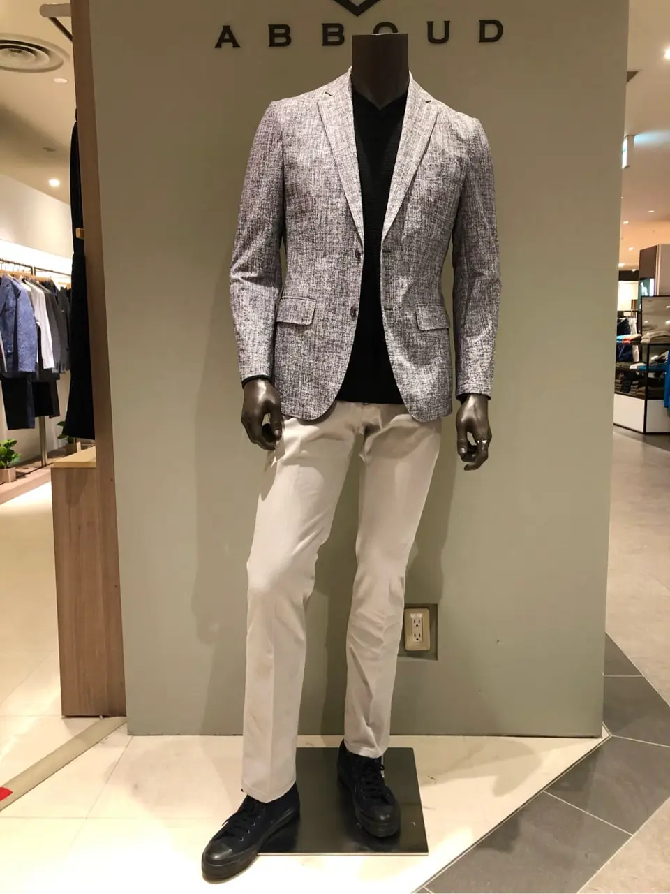 JOSEPH ABBOUD 川田 コーディネート画像