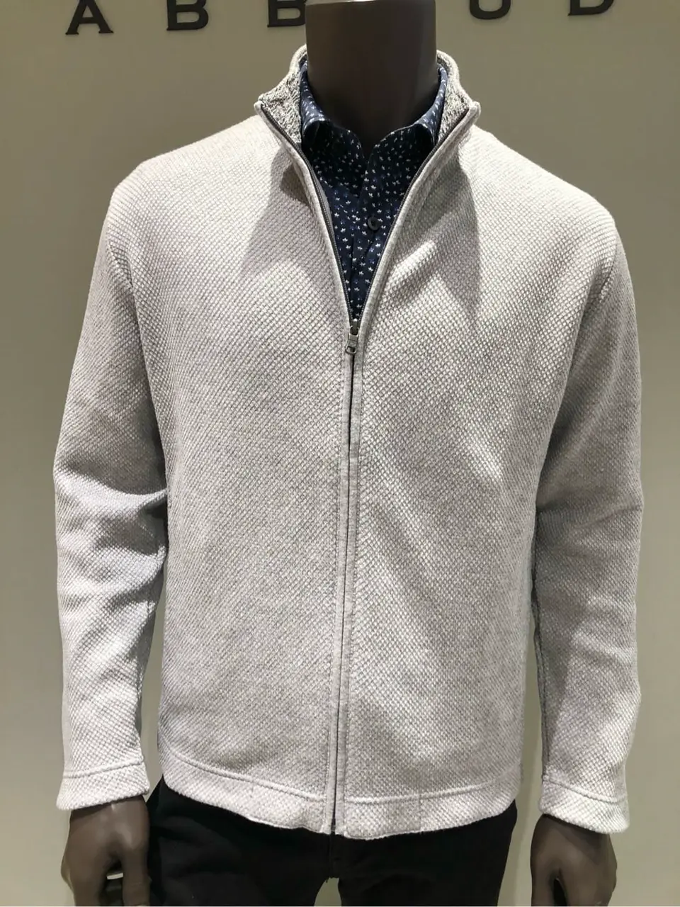 JOSEPH ABBOUD 川田 コーディネート画像