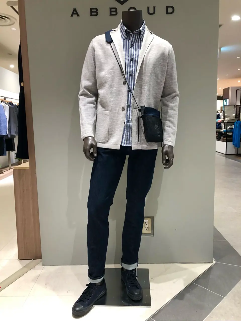 JOSEPH ABBOUD 川田 コーディネート画像