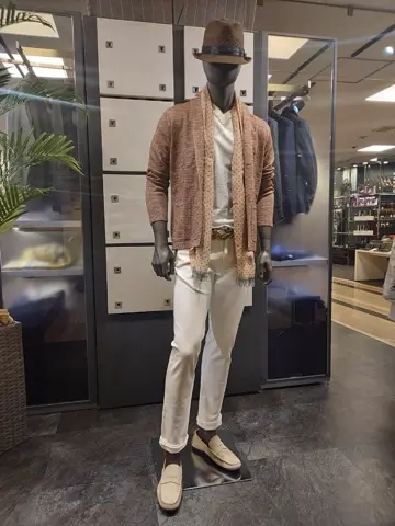 JOSEPH ABBOUD 宮下 コーディネート画像