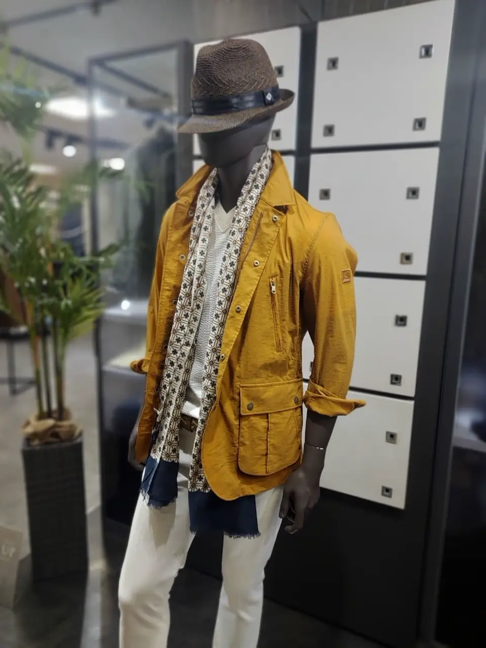 JOSEPH ABBOUD 宮下 コーディネート画像