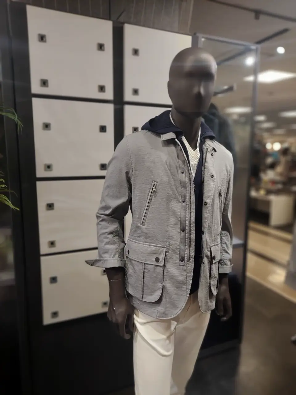 JOSEPH ABBOUD 宮下 コーディネート画像