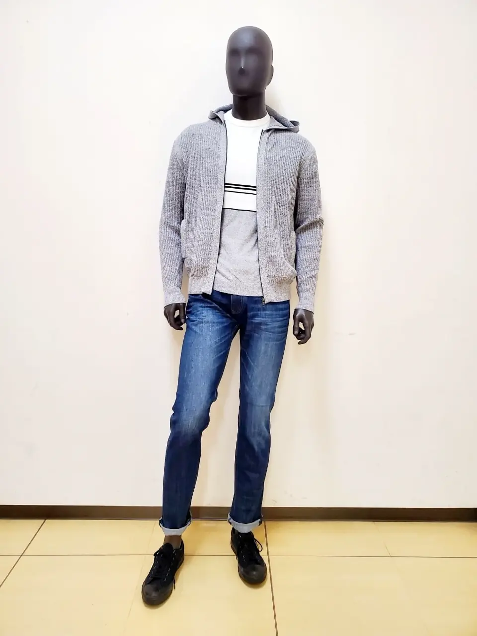  亀井 コーディネート画像