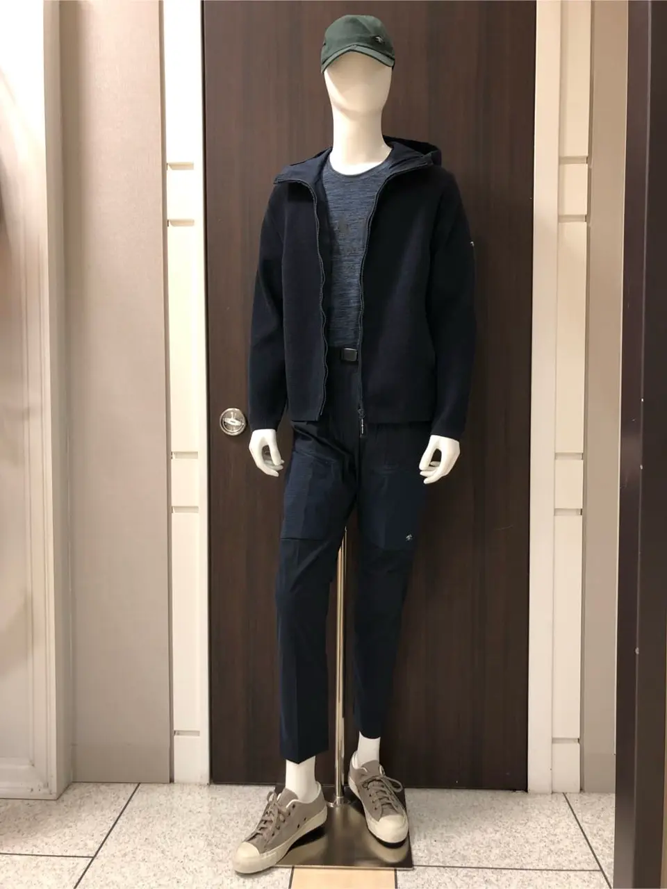 JOSEPH ABBOUD 山口 コーディネート画像