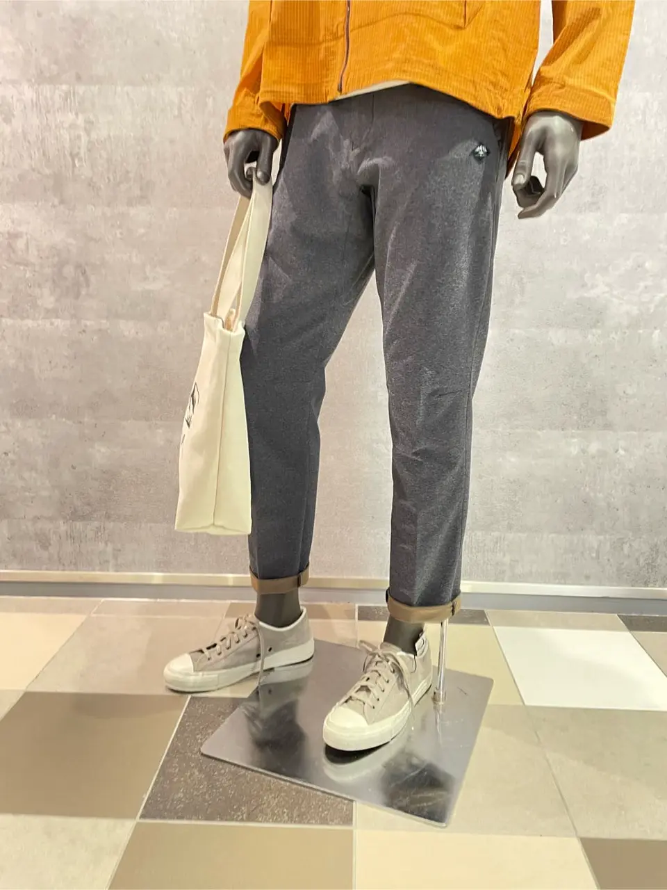 JOSEPH ABBOUD 東　 コーディネート画像