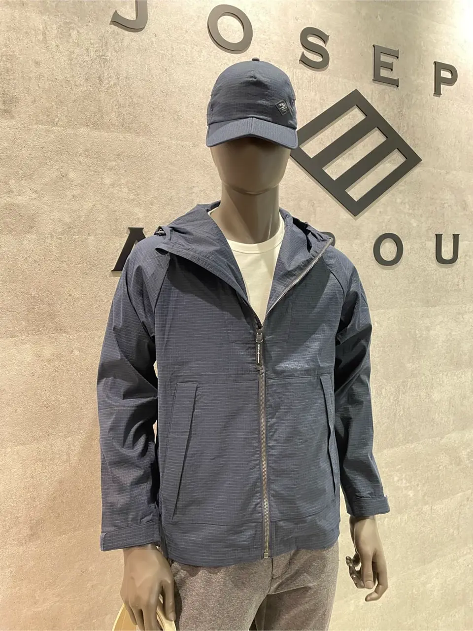 JOSEPH ABBOUD 東　 コーディネート画像