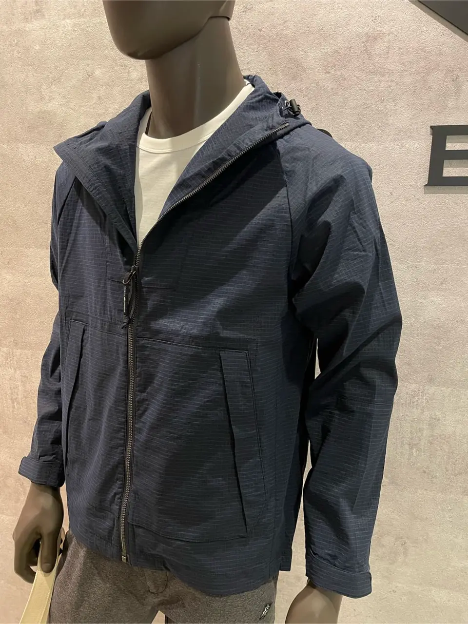 JOSEPH ABBOUD 東　 コーディネート画像