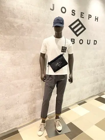 JOSEPH ABBOUD 東　 コーディネート画像