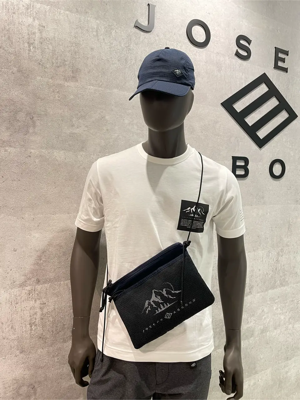 JOSEPH ABBOUD 東　 コーディネート画像