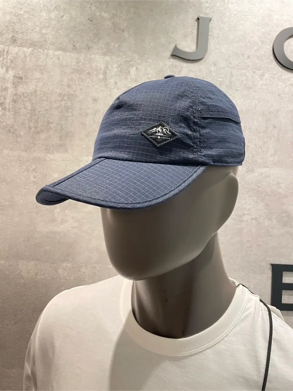 JOSEPH ABBOUD 東　 コーディネート画像