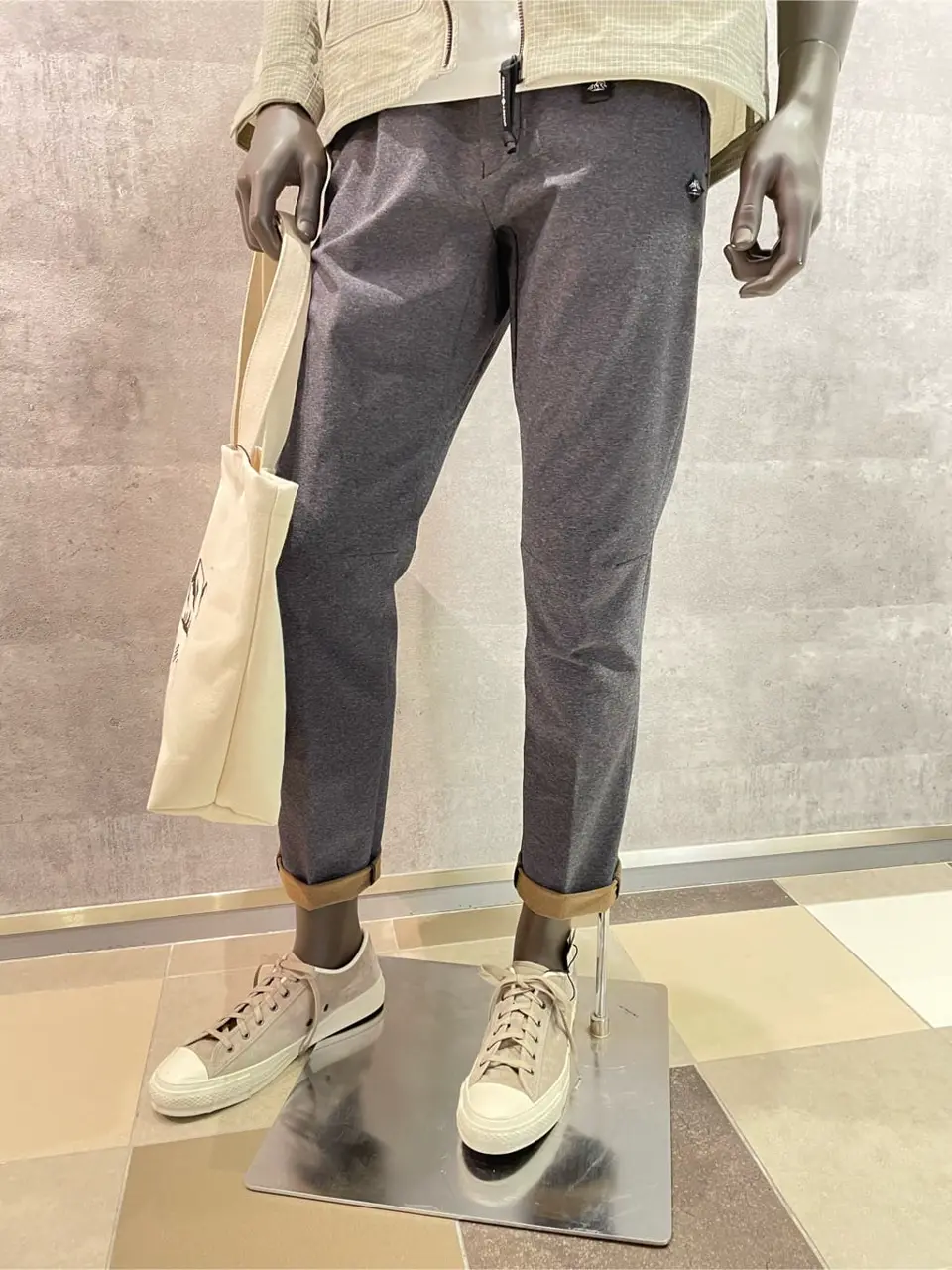 JOSEPH ABBOUD 東　 コーディネート画像