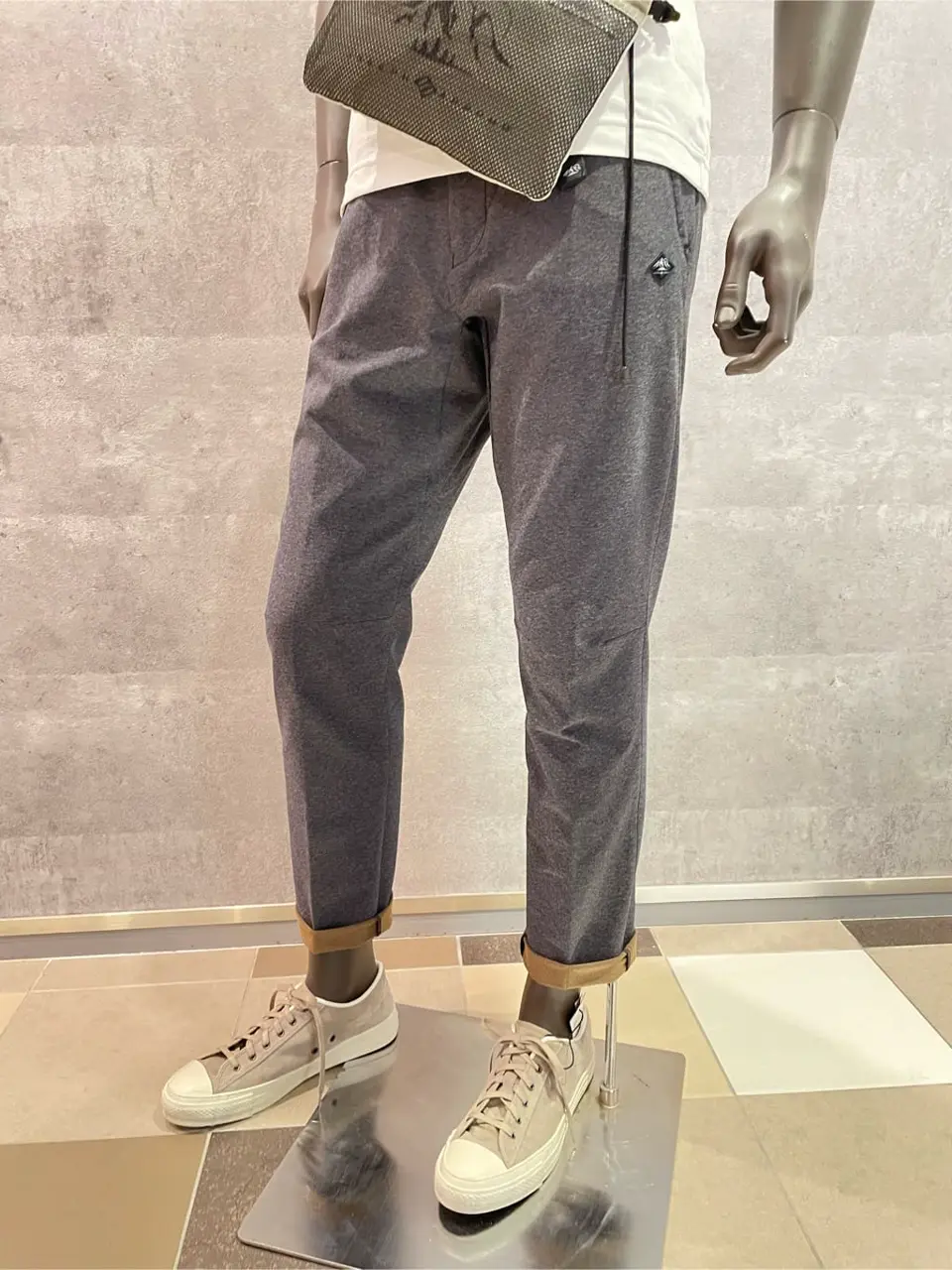 JOSEPH ABBOUD 東　 コーディネート画像