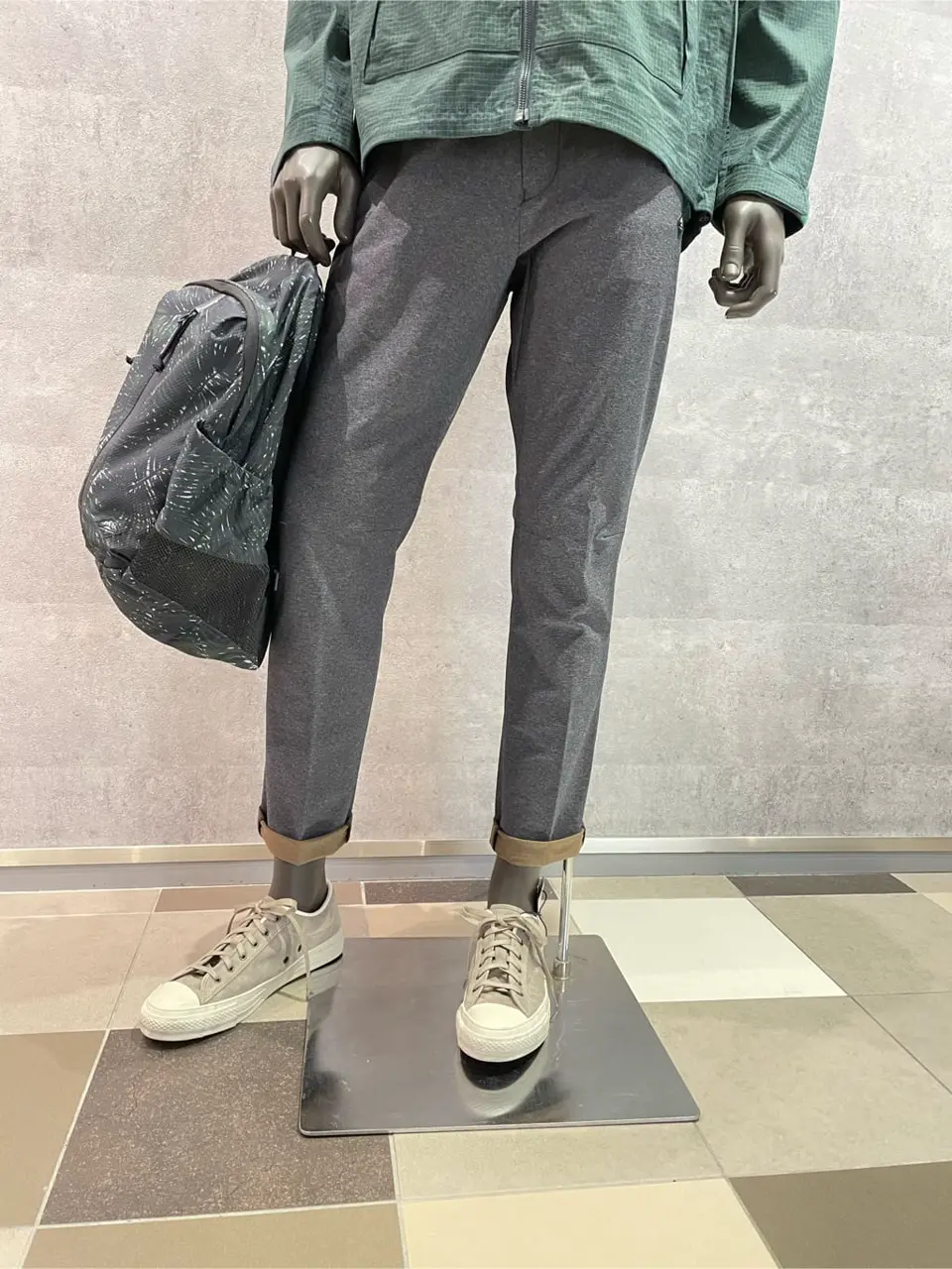 JOSEPH ABBOUD 東　 コーディネート画像