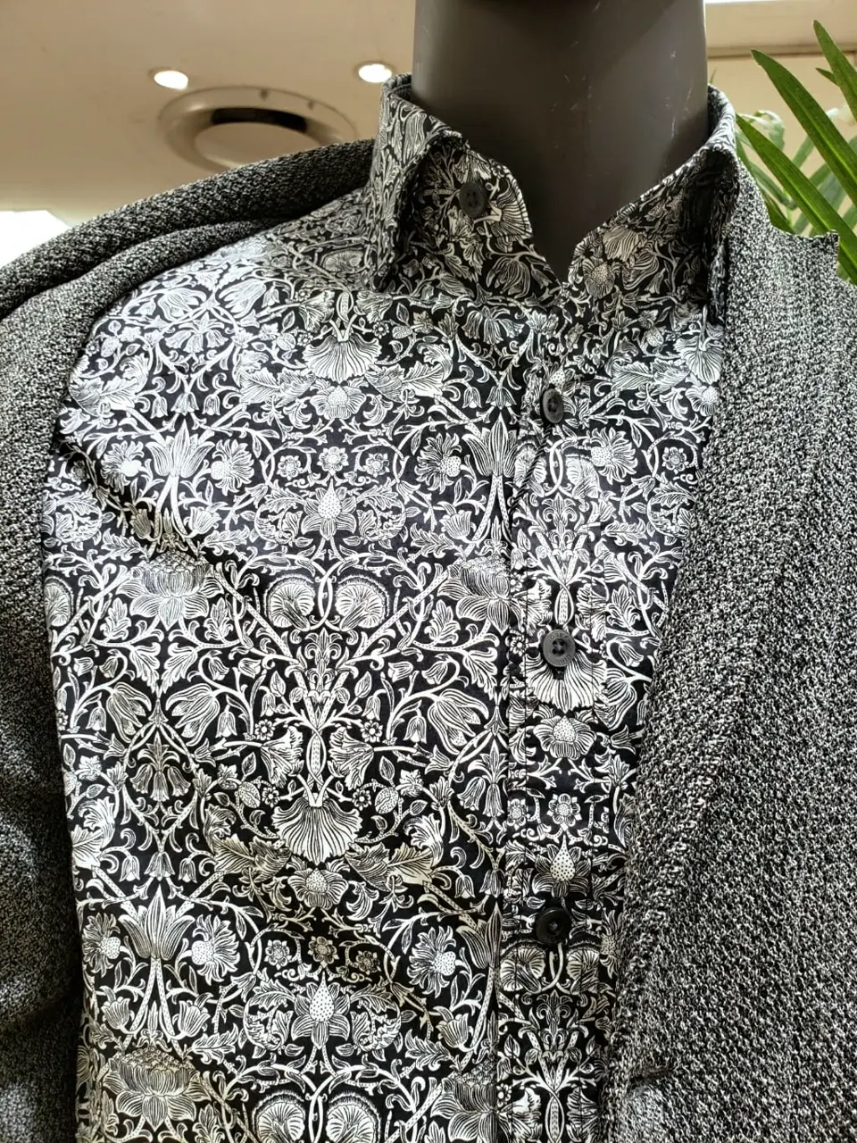 JOSEPH ABBOUD 中西 コーディネート画像