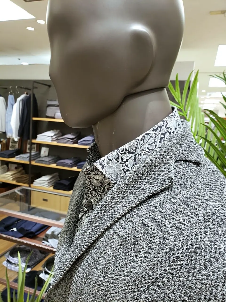 JOSEPH ABBOUD 中西 コーディネート画像