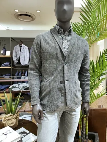 JOSEPH ABBOUD 中西 コーディネート画像