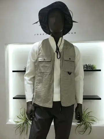 JOSEPH ABBOUD 中西 コーディネート画像