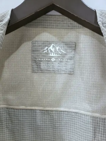 JOSEPH ABBOUD 中西 コーディネート画像