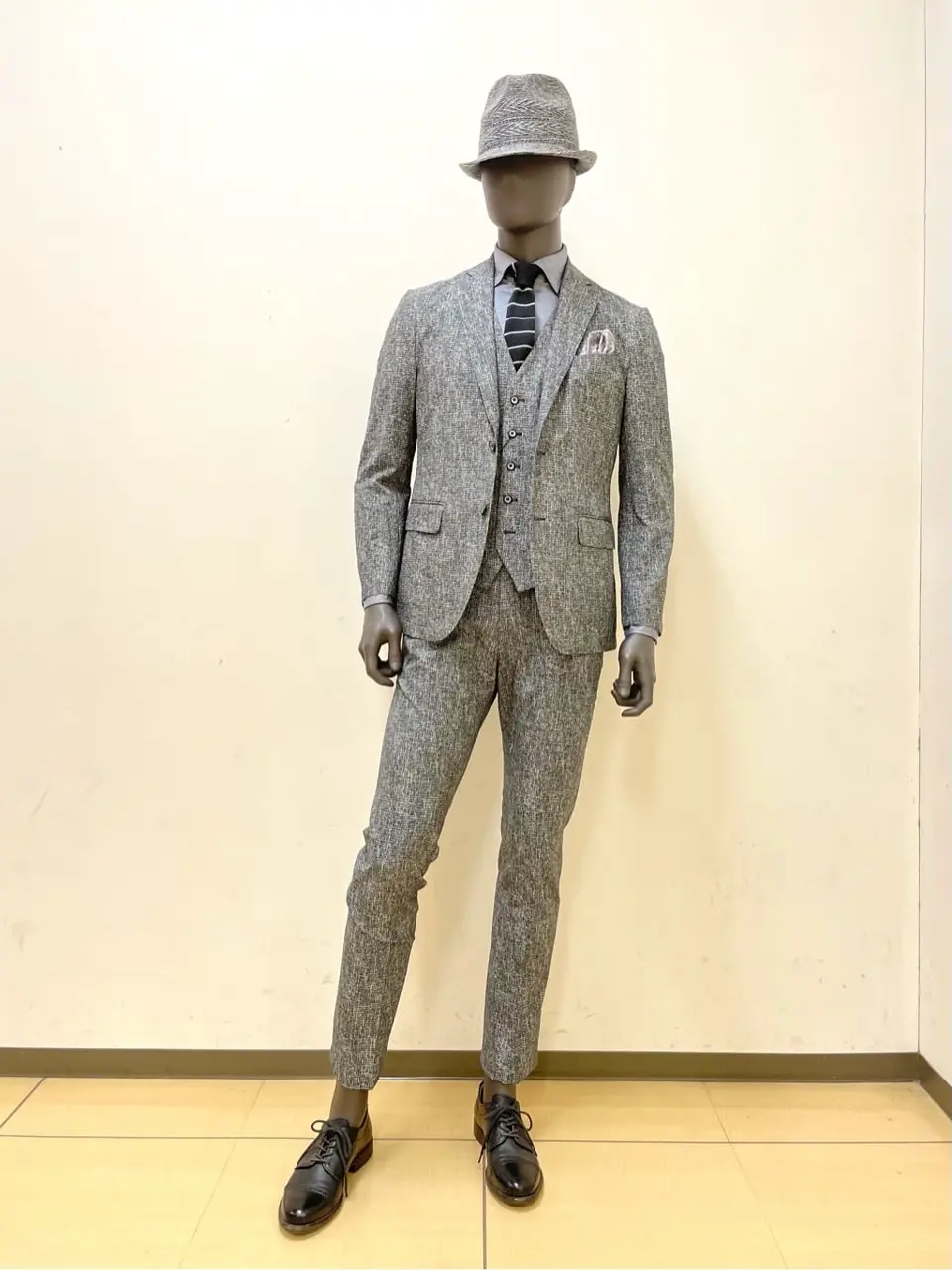 JOSEPH ABBOUD 金本 コーディネート画像