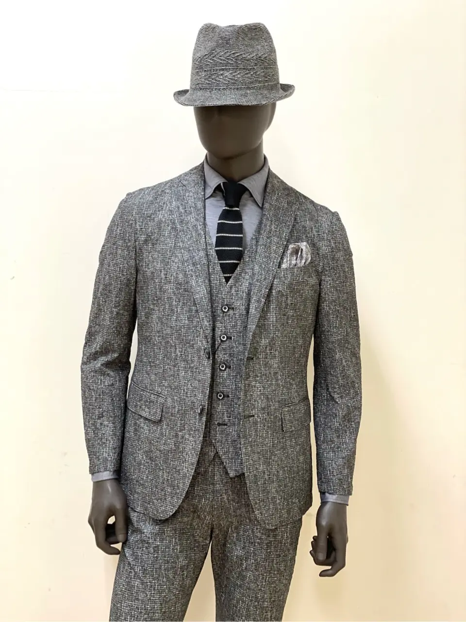 JOSEPH ABBOUD 金本 コーディネート画像