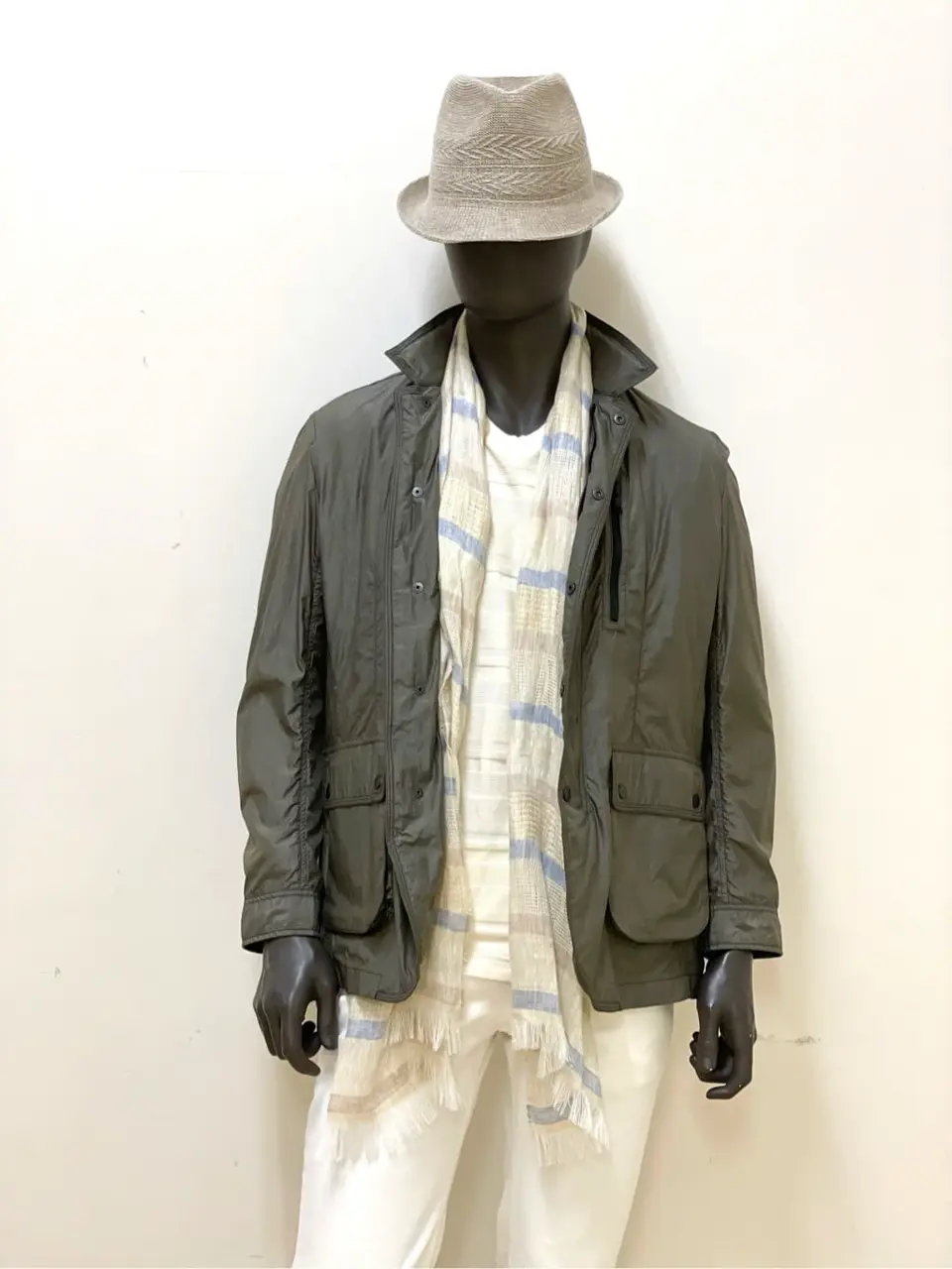 JOSEPH ABBOUD 金本 コーディネート画像